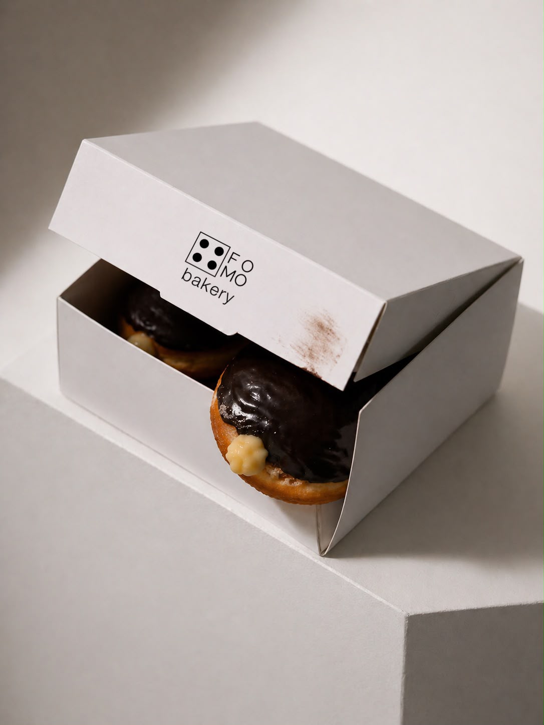 Boston Cream Bombolone